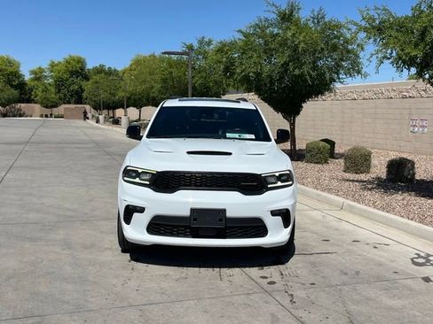 Used 2023 Dodge Durango GT RWD image 3
