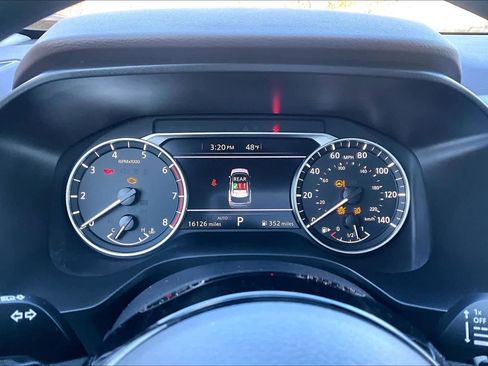 Used 2023 Nissan Rogue SV image 24