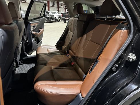 Used 2020 Subaru Outback Touring w/ Popular Package #2 image 18