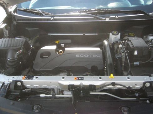 Used 2021 Chevrolet Equinox LT w/ LPO, Cargo Package AWD/4WD image 13