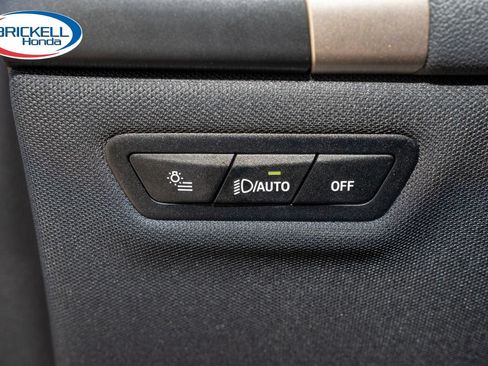 Used 2023 BMW iX xDrive50 w/ Premium Package AWD/4WD image 28