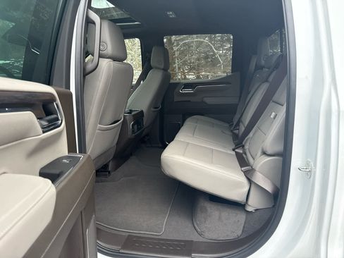 Used 2024 GMC Sierra 1500 SLT w/ SLT Premium Plus Package image 22