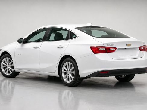 Used 2024 Chevrolet Malibu LT FWD image 13