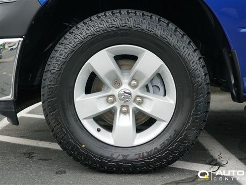 Used 2018 RAM 1500 ST w/ SXT Appearance Group AWD/4WD image 10