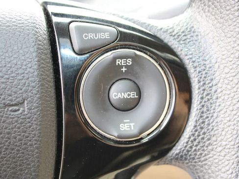 Used 2016 Honda Accord EX image 31