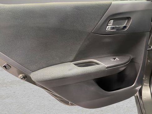 Used 2013 Honda Accord LX image 27