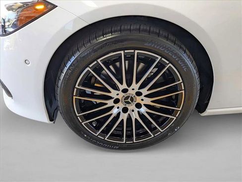 Used 2025 Mercedes-Benz C 300 Sedan image 8