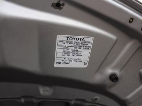 Used 2021 Toyota Corolla LE image 40