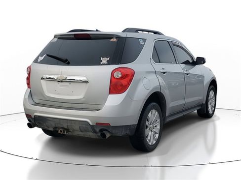 Used 2011 Chevrolet Equinox LT image 4
