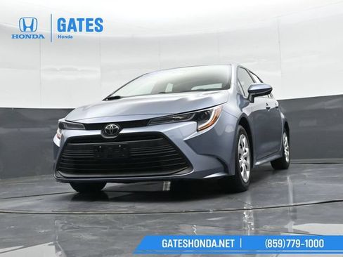 Used 2024 Toyota Corolla LE FWD image 38