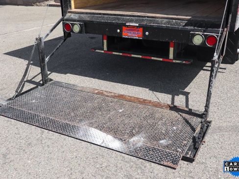 Used 2018 Ford E-350 and Econoline 350 Super Duty image 9