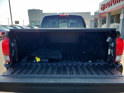 Used 2021 Toyota Tacoma SR w/ SX Package AWD/4WD image 8