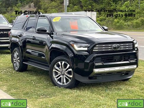 Used 2025 Toyota 4Runner Limited AWD/4WD image 1