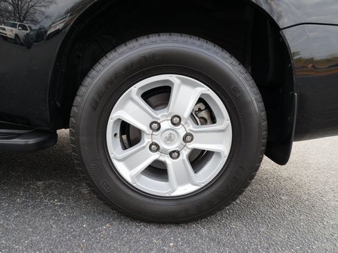 Used 2022 Toyota Sequoia SR5 image 13