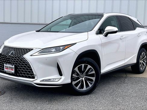 Used 2022 Lexus RX 350 AWD w/ Premium Package image 2