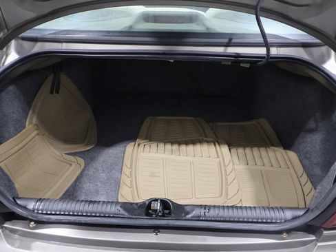 Used 2000 Oldsmobile Intrigue GL FWD image 4