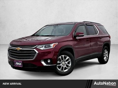 Used 2020 Chevrolet Traverse LT w/ Driver Confidence II Package image 1