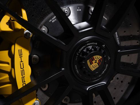 Used 2024 Porsche 911 Carrera GTS image 9