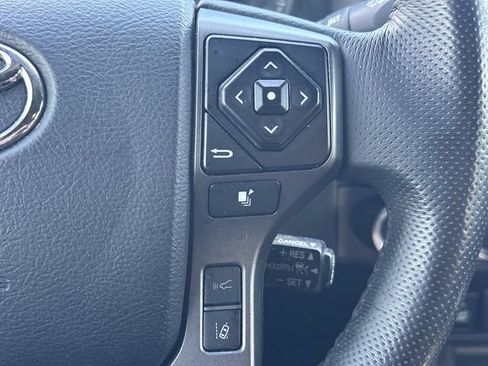 Used 2023 Toyota Tacoma TRD Off-Road w/ Technology Package AWD/4WD image 22