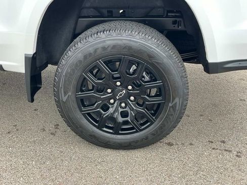 New 2025 Chevrolet Colorado W/T w/ WT Custom Package image 12