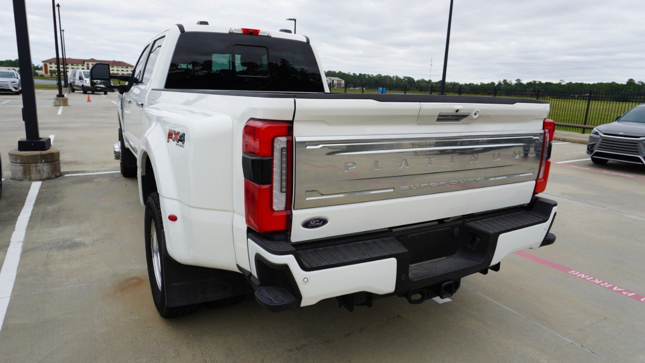 Used 2024 Ford F350 Platinum AWD/4WD image 7
