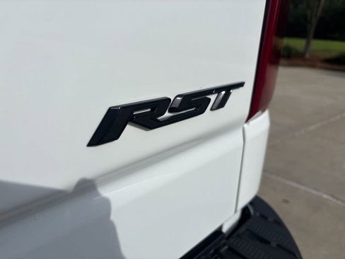 New 2026 Chevrolet Silverado 1500 RST w/ Convenience Package II AWD/4WD image 15