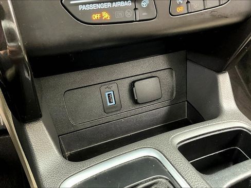 Used 2017 Ford Escape Titanium w/ Equipment Group 301A image 32