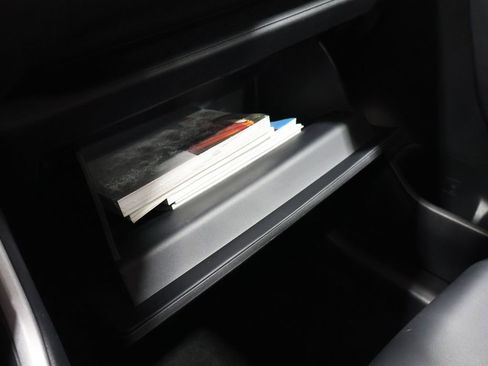 Used 2024 Toyota RAV4 Adventure image 32