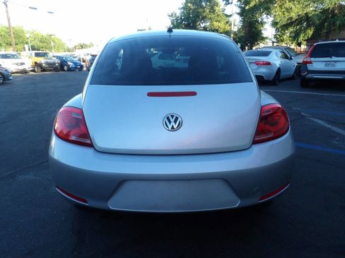 Used 2013 Volkswagen Beetle 2.5 FWD image 9