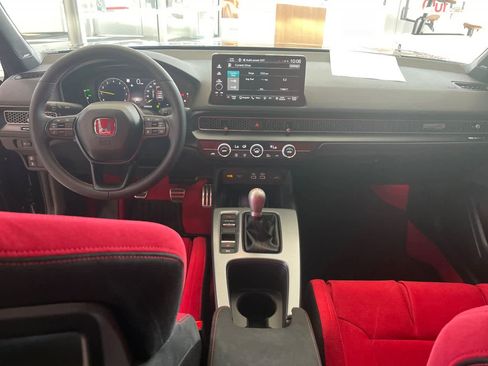 Used 2026 Honda Civic Type R image 11