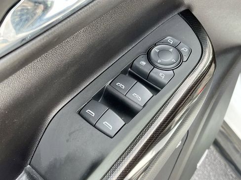 Used 2023 GMC Acadia AT4 w/ Technology Package image 18