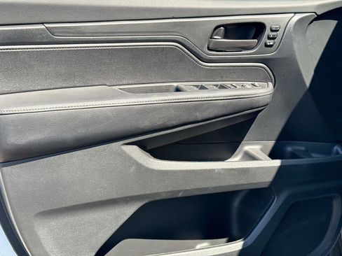 Certified 2024 Honda Odyssey EX-L image 19