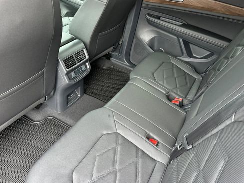 New 2026 Volkswagen Atlas SE AWD/4WD image 11
