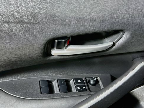 Used 2024 Toyota Corolla SE FWD image 16