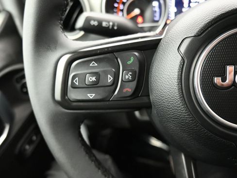 Used 2023 Jeep Gladiator Sport image 24