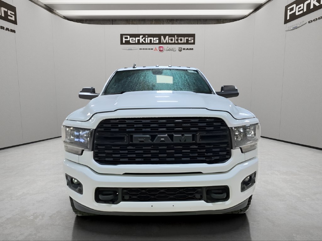 Used 2022 RAM 3500 Big Horn w/ Night Edition AWD/4WD image 8