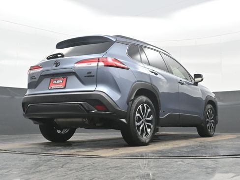 Used 2024 Toyota Corolla Cross SE image 30