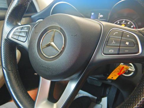 Used 2015 Mercedes-Benz C 300 4MATIC Sedan image 20