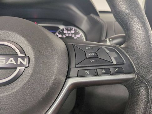 Used 2025 Nissan Altima 2.5 SV FWD image 29