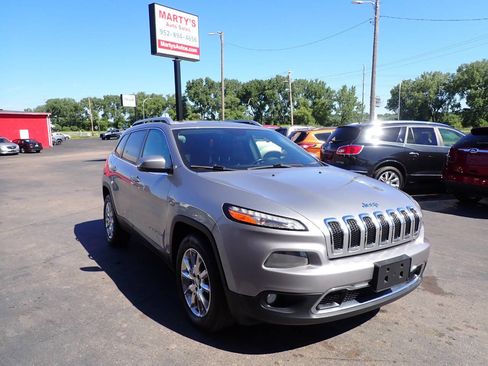 Used 2016 Jeep Cherokee Limited w/ Luxury Group AWD/4WD image 1