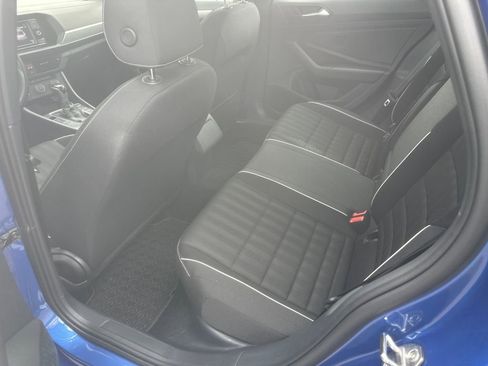 Used 2023 Volkswagen Jetta Sport image 18