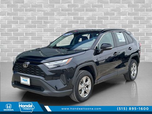 Used 2024 Toyota RAV4 XLE image 1