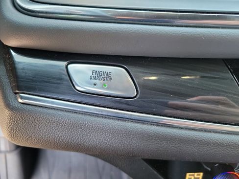 Used 2022 Buick Enclave Essence w/ Experience Buick Package FWD image 23