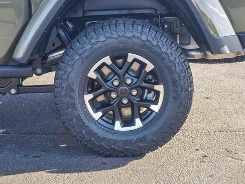 New 2026 Jeep Gladiator Rubicon image 9