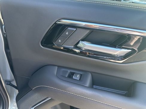 New 2026 Chevrolet Suburban Premier w/ Sun And Tow Package image 39