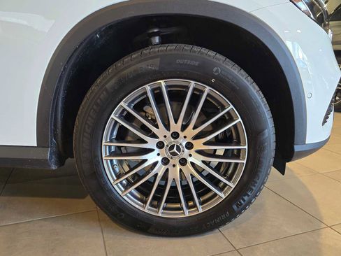 Used 2025 Mercedes-Benz GLC 300 image 8