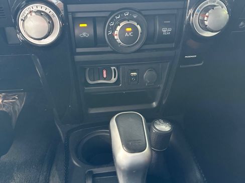 Used 2019 Toyota 4Runner TRD Off-Road AWD/4WD image 29