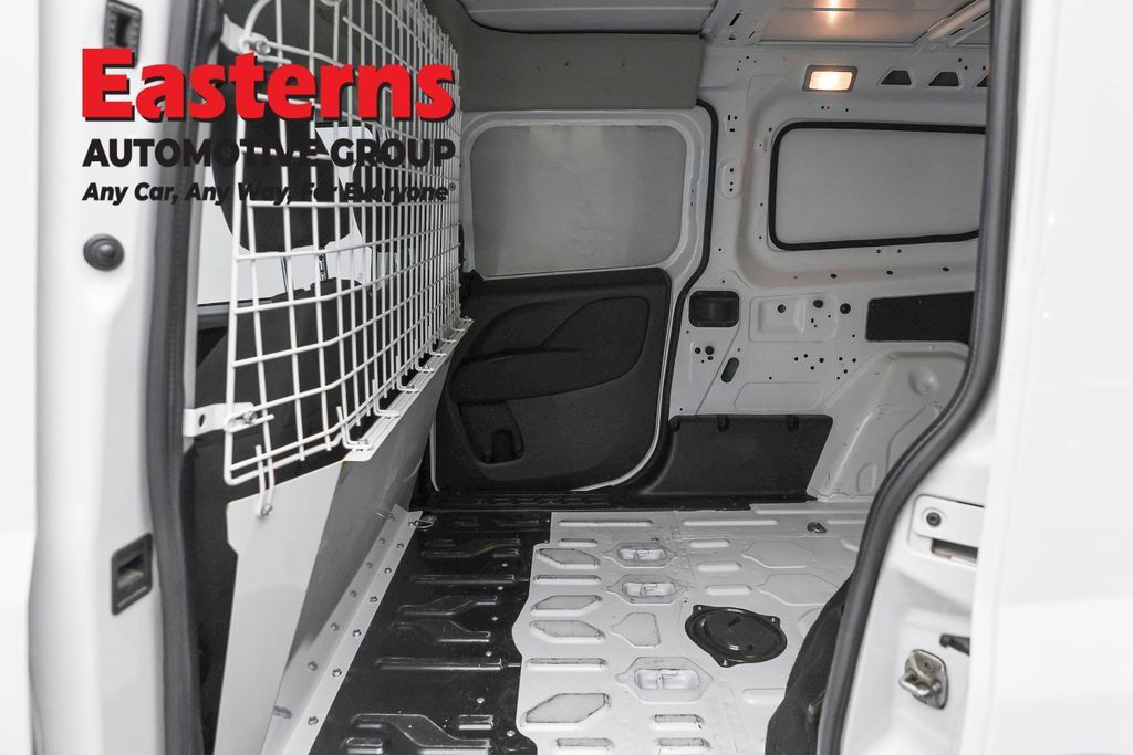 Used 2022 RAM ProMaster City Tradesman FWD image 21