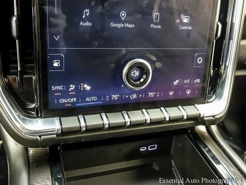 Used 2025 GMC Yukon Elevation w/ LPO, Floor Liner Package image 15