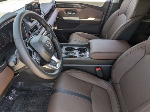 New 2025 Honda Pilot Elite image 12
